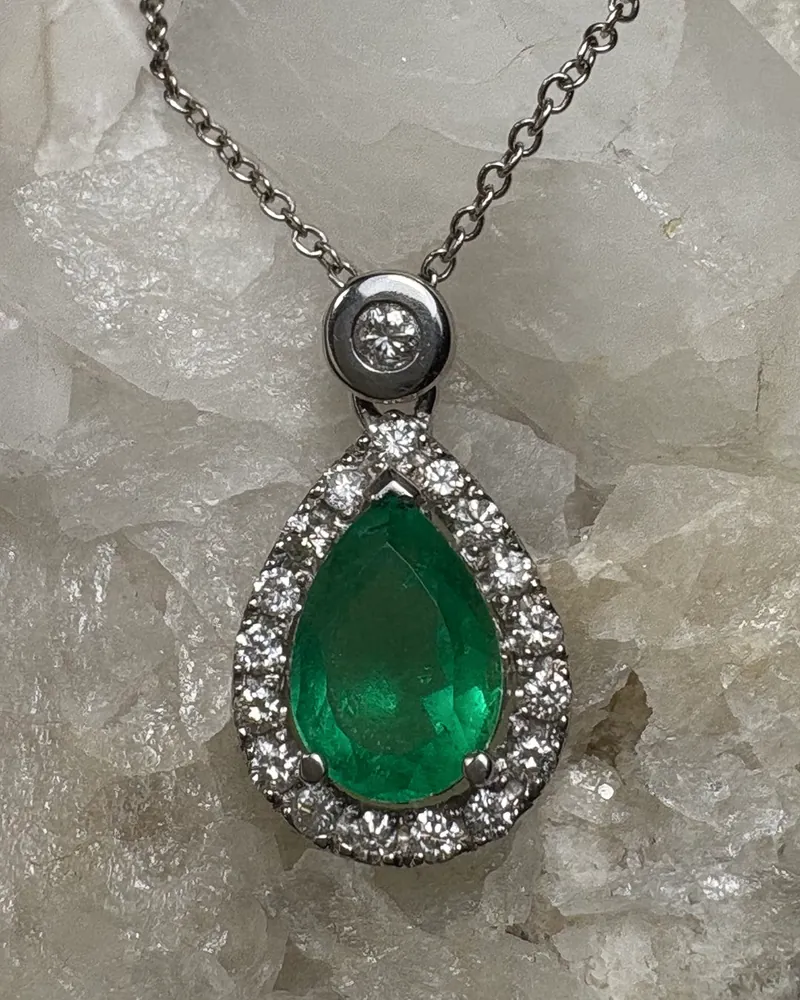 Colgante con halo · GF-021