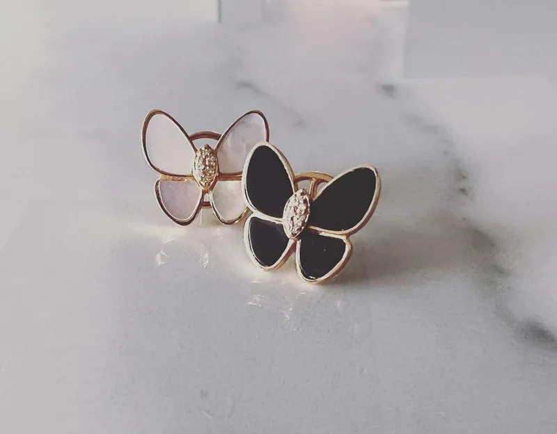 Pendientes mariposa de ónix y nácar · GF-078