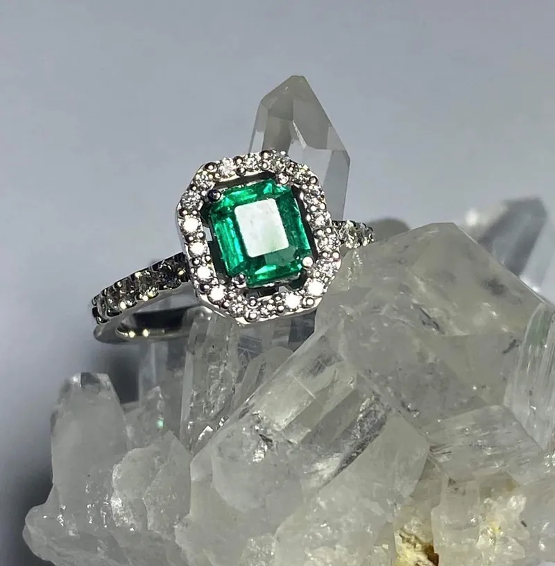 Anillo de centro rectangular · GF-113