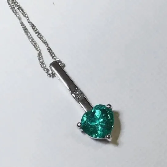 Colgante de esmeralda corazón · GF-161